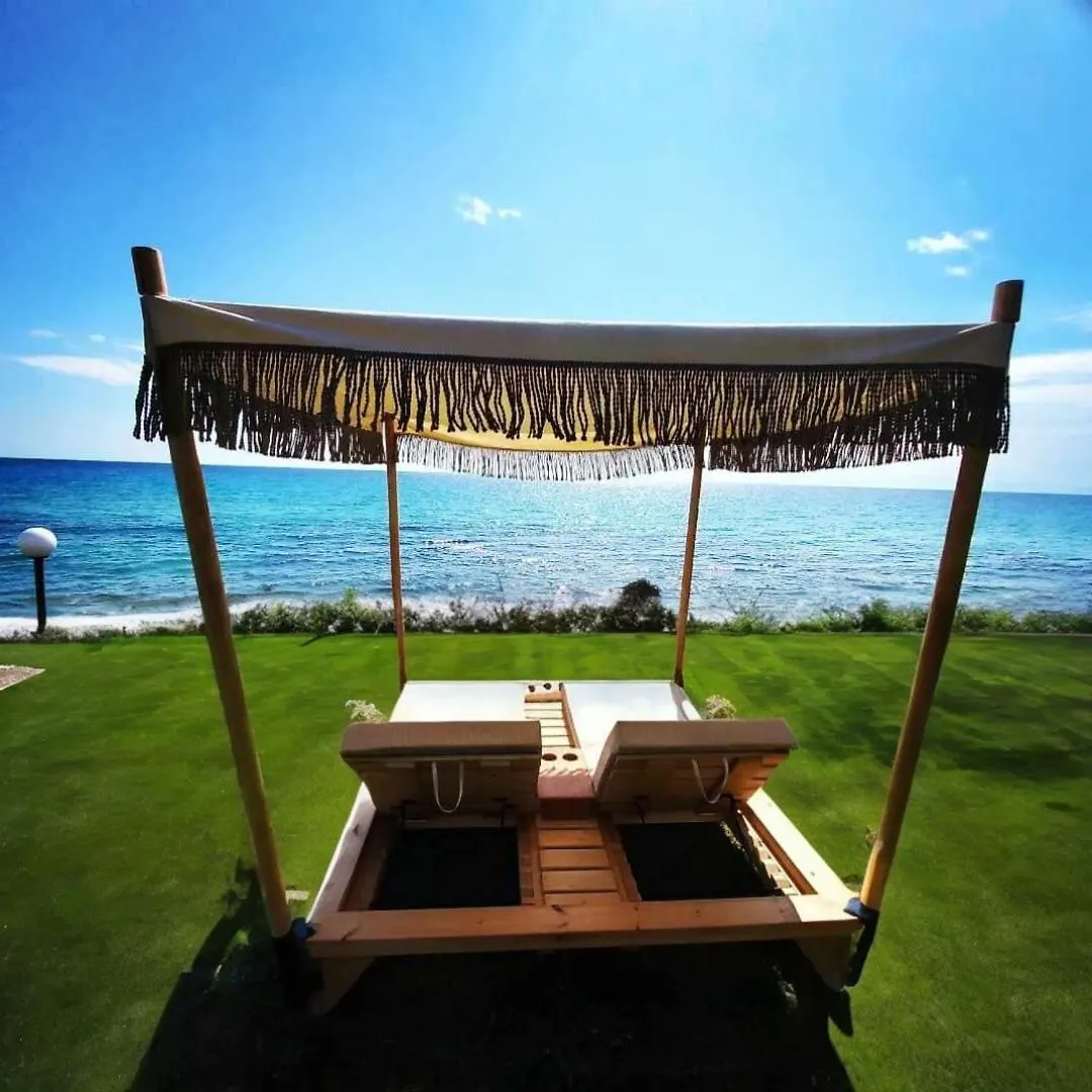Acqua Blue Mola Kaliva Resort